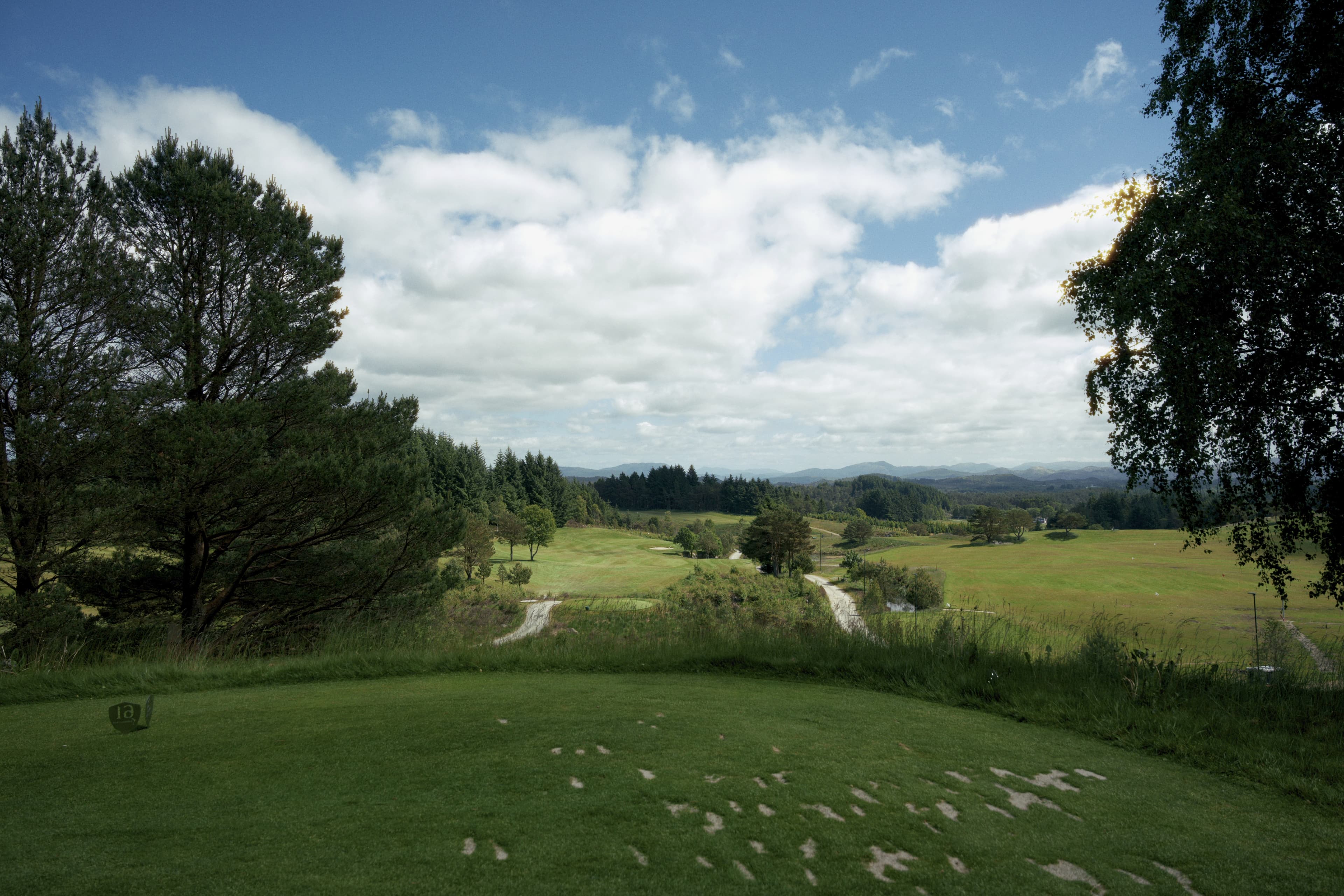 Oversiktibilde Haugaland Golfklubb tee hull 1 00000001